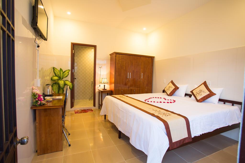 Holy Land Homestay Hoi An Exteriör bild
